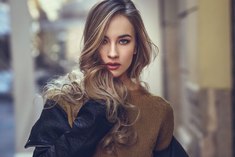 La planta ayurvedica de moda para conseguir un pelo sano, suave y brillante